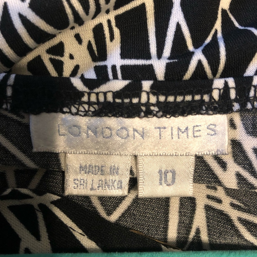 London Times 3/4 Sleeve V-Neck Dress - Size 10 - Picture 4 of 5